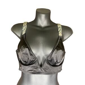 Victoria's Secret 36D Maroon Bra And Black Large Bra